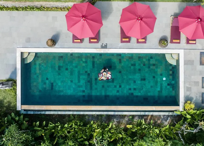 Sanubari Hotel 4*